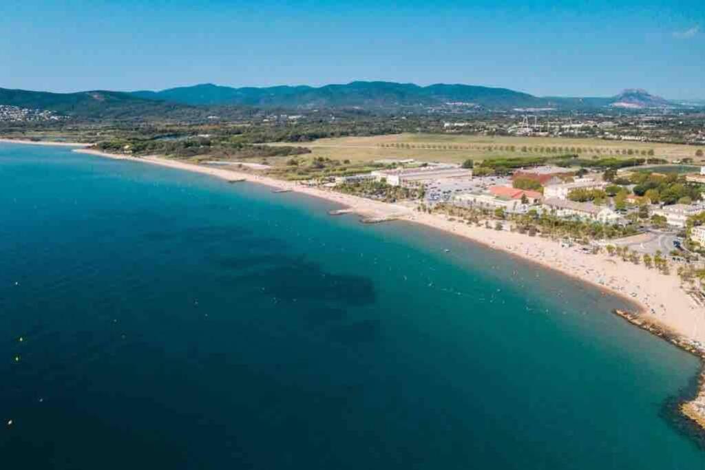 Location Port Frejus, Bord De Mer Extérieur photo
