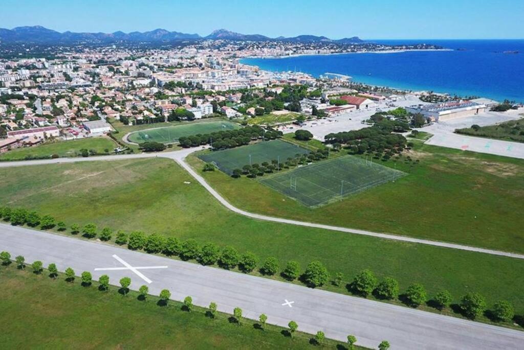 Location Port Frejus, Bord De Mer Extérieur photo